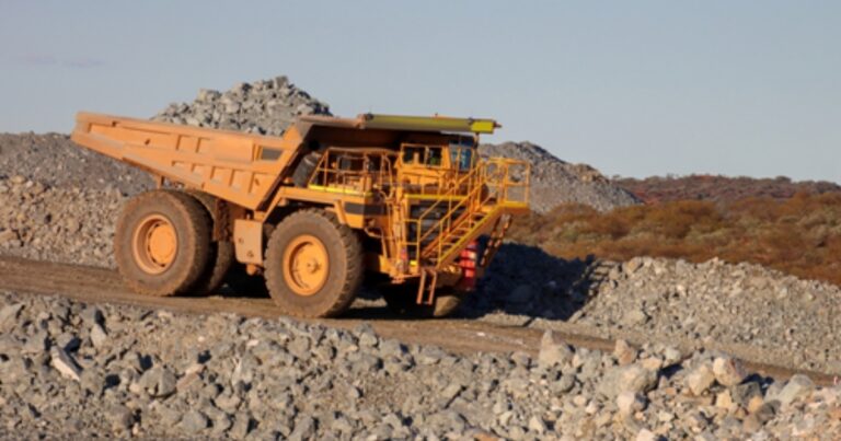 Why Install a Battery Isolation Switch in Heavy Vehicles